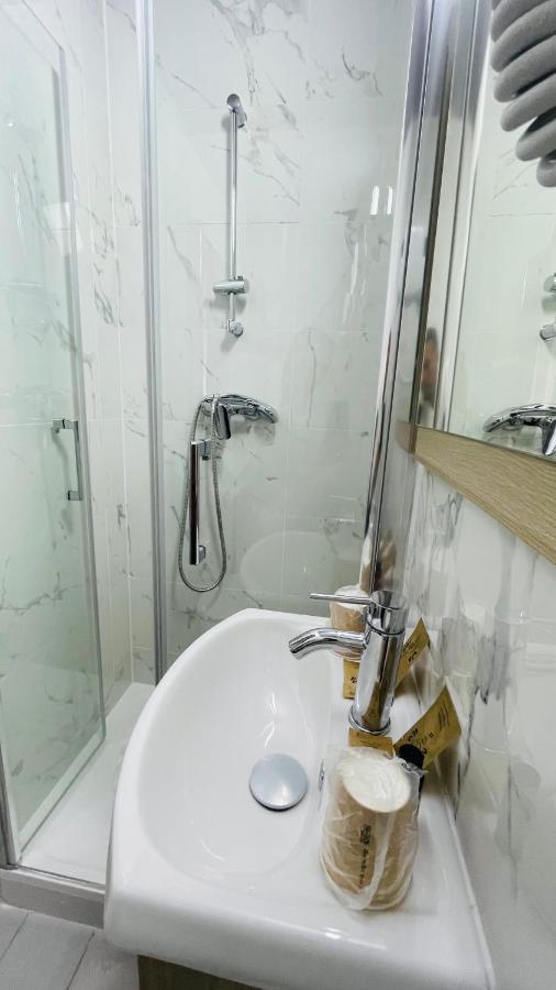 Hotel Louvain Париж Екстер'єр фото